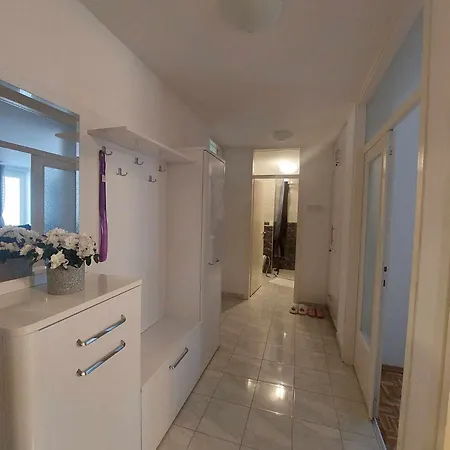 Апартаменты Apartman Adi *